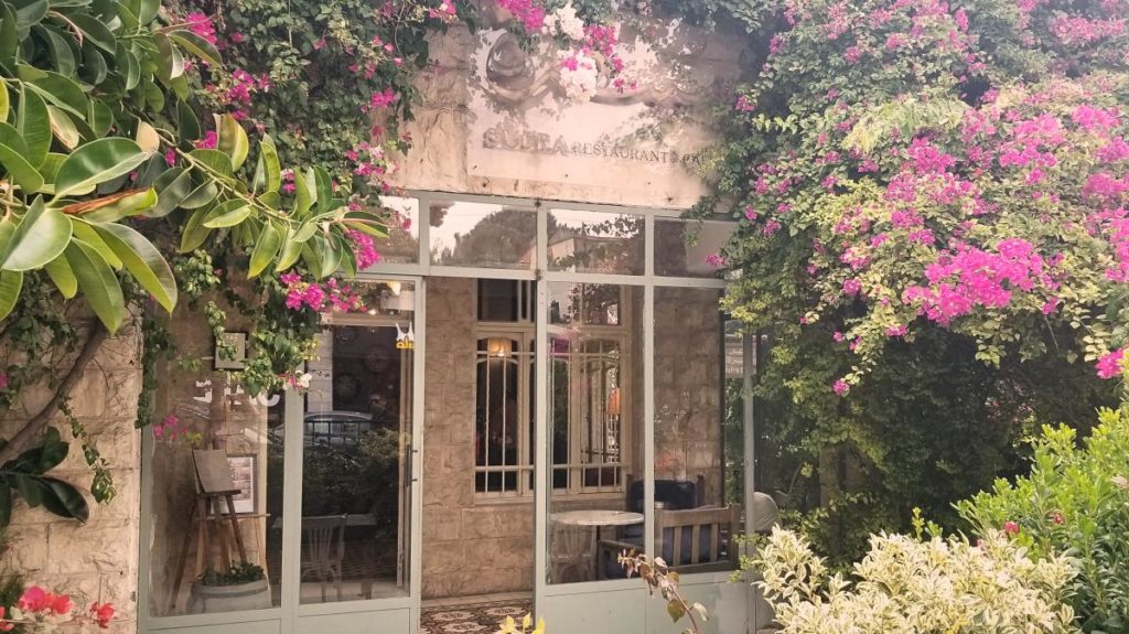 ヨルダン・アンマン観光。おすすめのアラブ料理のレストラン。