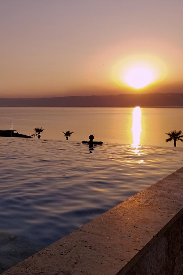 ヨルダンの死海リゾート。ケンピンスキー ホテル イシュタール デッド シー(Kempinski Hotel Ishtar Dead Sea)。
