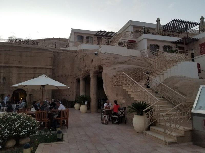 ヨルダン旅行・ペトラゲストハウスホテルのケーブ・バー