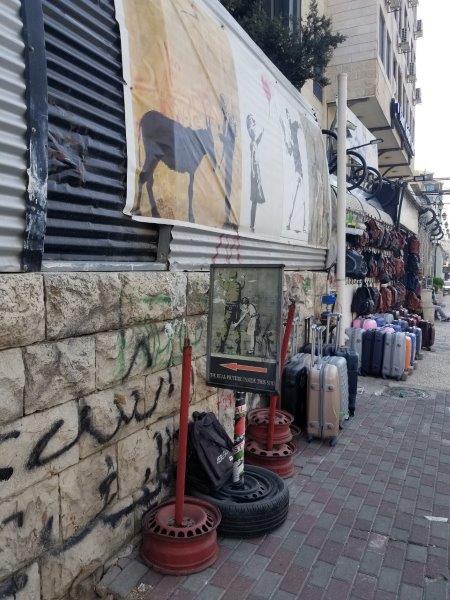 イスラエル旅行・ベツレヘムのバンクシー（Banksy）の落書き